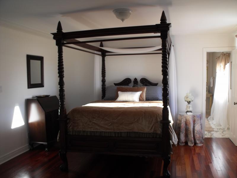 Erie Lakeview Room